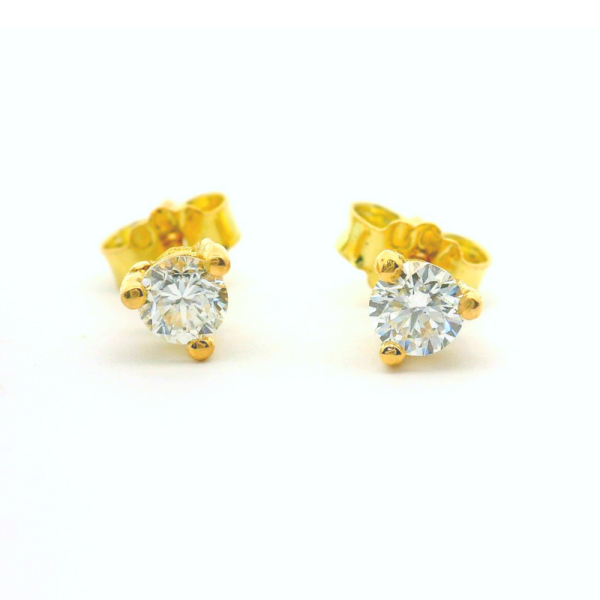 18K Gold Diamond Stud Earrings GED088