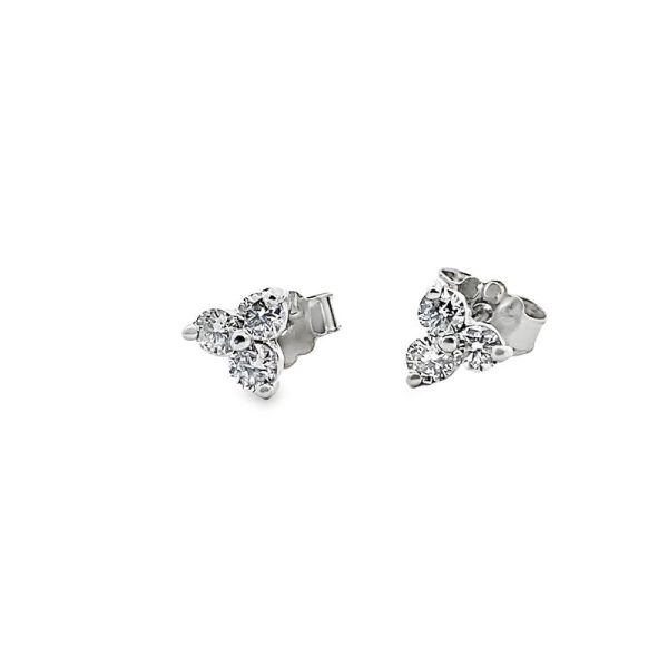 18K Gold Stud Diamond Earrings GED077