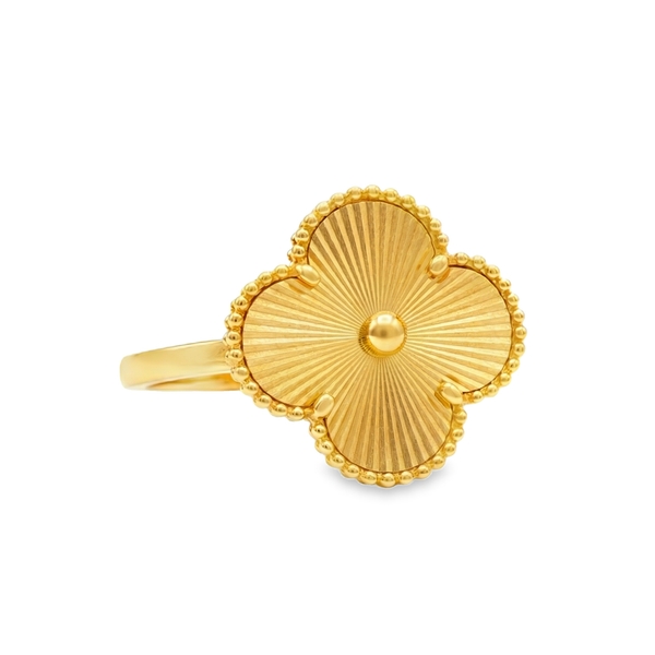 Four-Leaf Guilloché Clover Lucky Charm 18K Gold Ring GR010