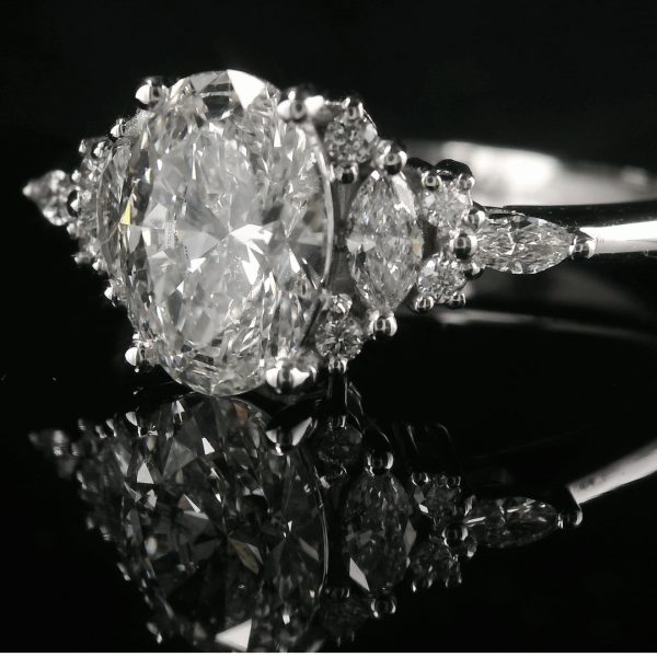 18K Gold Lab Grown Diamond Engagement Ring GRS031