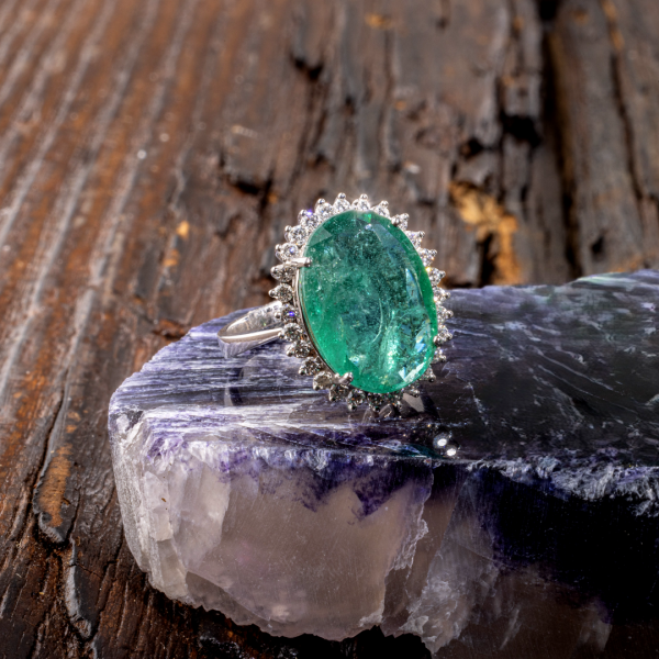 18K Gold Emerald Ring GRD041