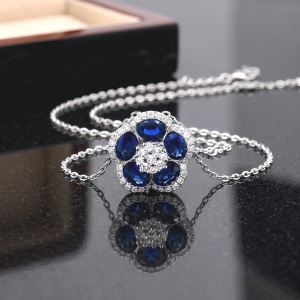 Sapphire and Diamond Flower Halo Necklace | 18K Gold GPD067