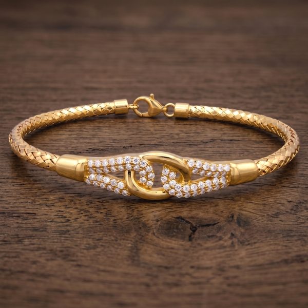 18K Yellow Gold Diamond Interlocking Link Bracelet GBD055