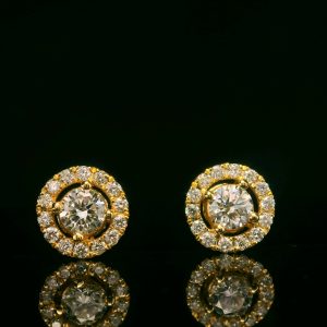 18K Gold Diamond Stud Earrings GED014Y