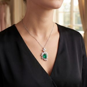 Emerald Diamond Marquise Pendant | 18K Gold GPD049