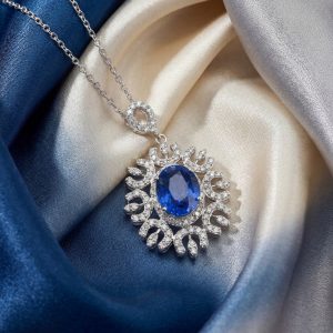 Sri Lanka Royal Blue Sapphire | 18K Diamond Necklace GPD041